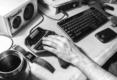 人民银行行长潘功胜出席第53届世界货币与金融委员会会议